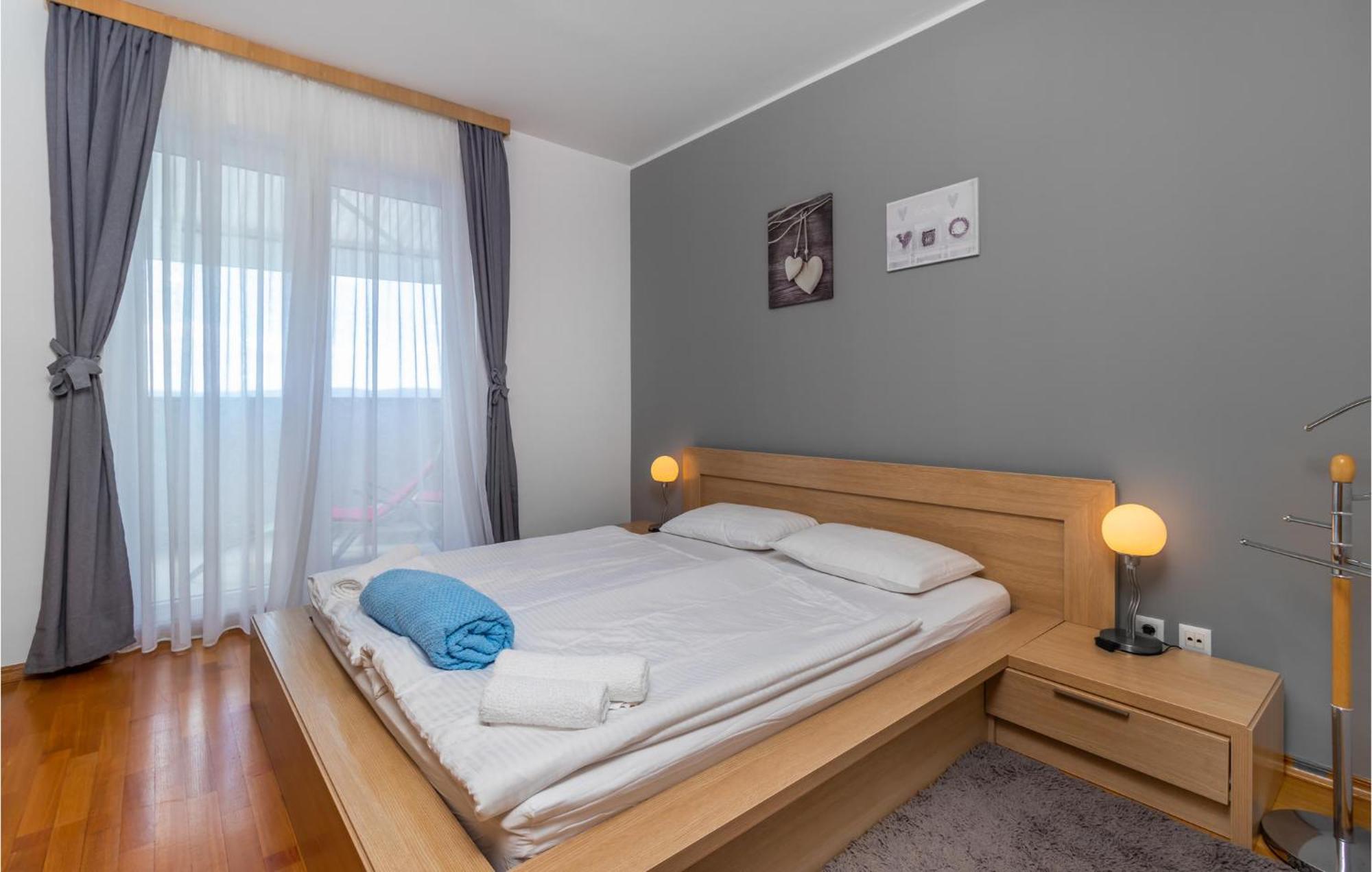 Lovely Apartment In Selce With House Sea View Eksteriør billede