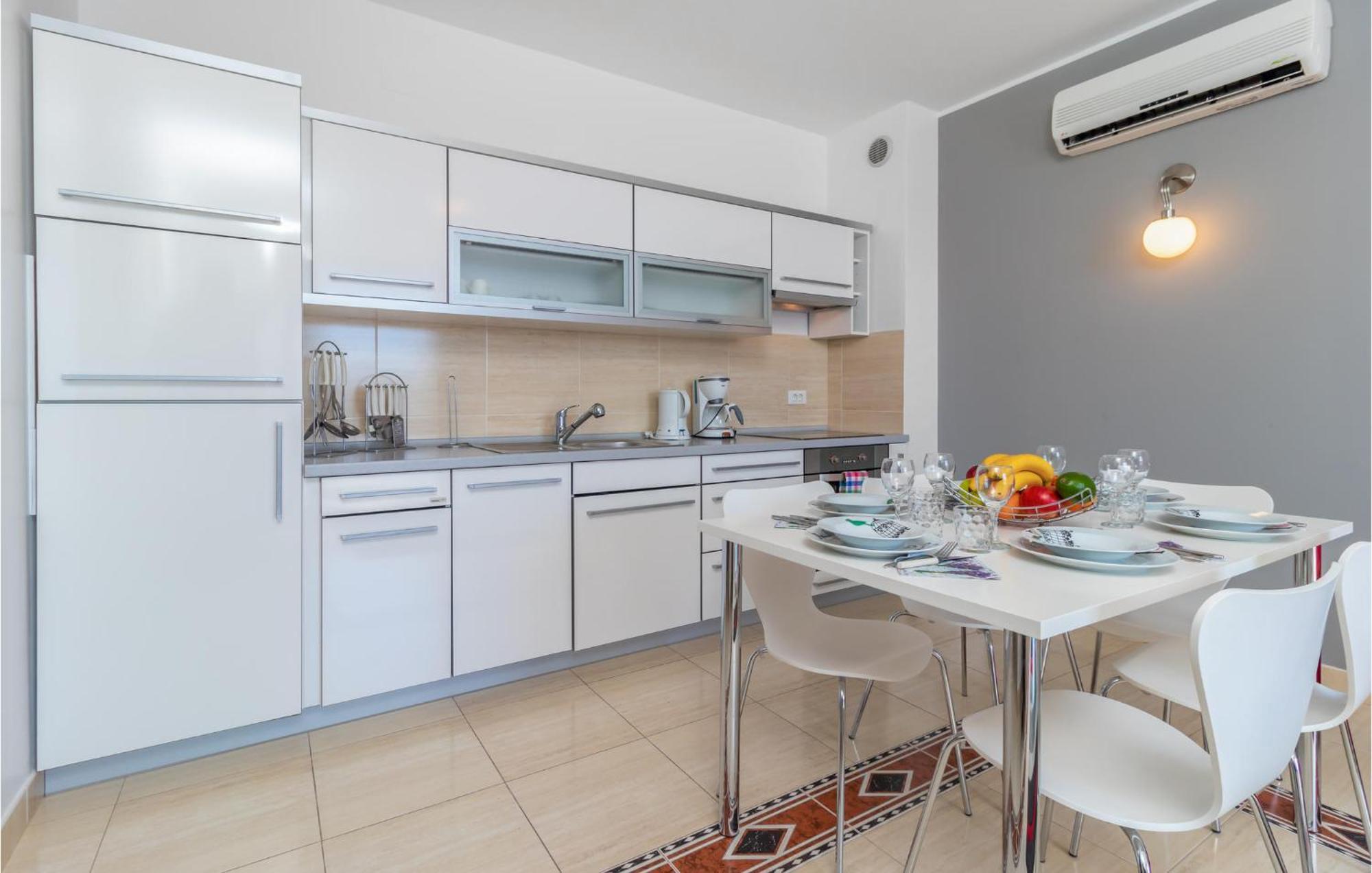 Lovely Apartment In Selce With House Sea View Eksteriør billede
